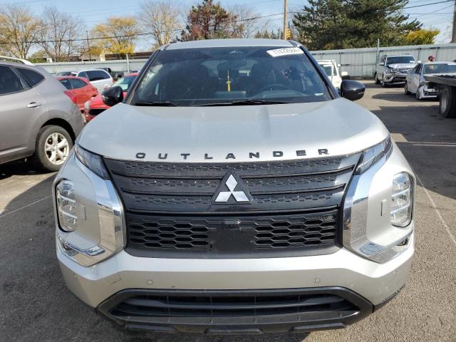 Photo 5 from auction – 2022 MITSUBISHI OUTLANDER with VIN JA4J4UA86NZ077408
