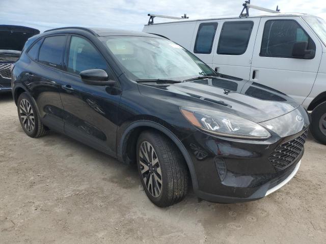 Photo 4 from auction – 2020 FORD ESCAPE SE with VIN 1FMCU0BZ8LUB38648