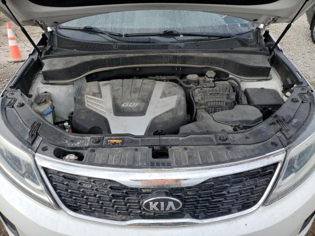Photo 12 from auction – 2015 KIA SORENTO LX with VIN 5XYKTDA79FG619184