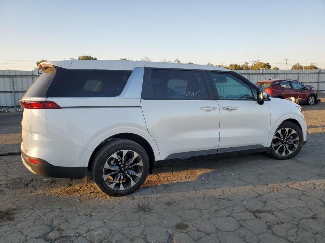 Photo 3 from auction – 2023 KIA CARNIVAL E with VIN KNDNC5H31P6298462