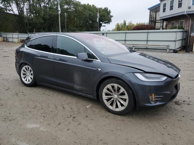 Photo 4 from auction – 2018 TESLA MODEL X with VIN 5YJXCDE23JF122300