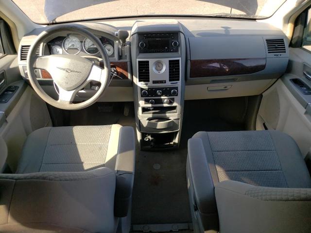 Photo 8 from auction – 2010 CHRYSLER TOWN & COU with VIN 2A4RR2D14AR374754