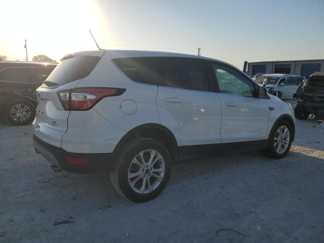 Photo 3 from auction – 2017 FORD ESCAPE SE with VIN 1FMCU0GD1HUC47263