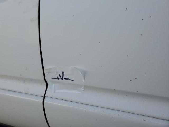 Photo 13 from auction – 2004 TOYOTA 4RUNNER SR with VIN JTEBT14RX40038836