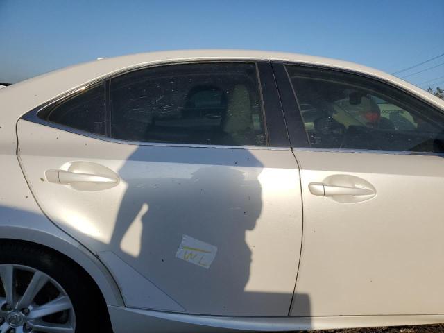 Photo 12 from auction – 2016 LEXUS IS 200T with VIN JTHBA1D2XG5023823