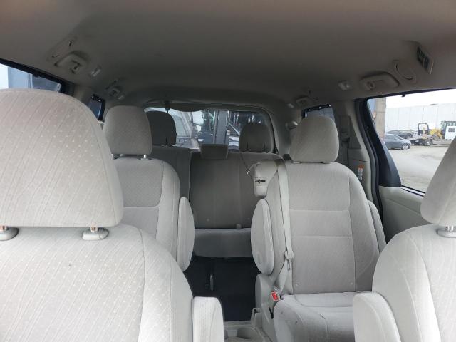 Photo 10 from auction – 2017 TOYOTA SIENNA LE with VIN 5TDKZ3DC6HS861969