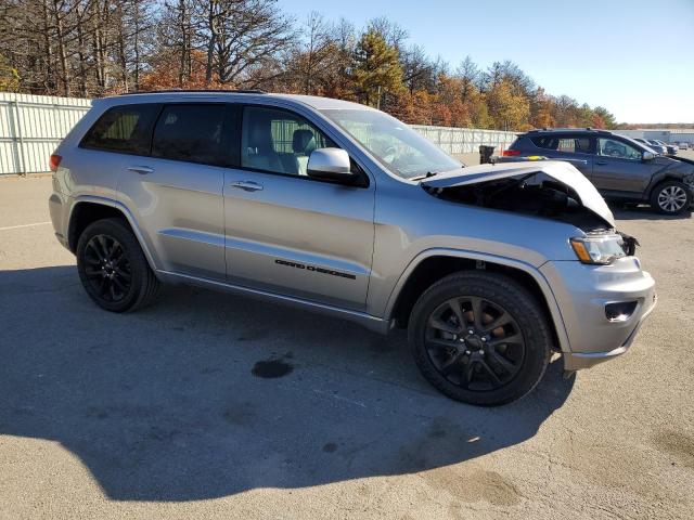 Photo 4 from auction – 2017 JEEP GRAND CHER with VIN 1C4RJFAG2HC919012