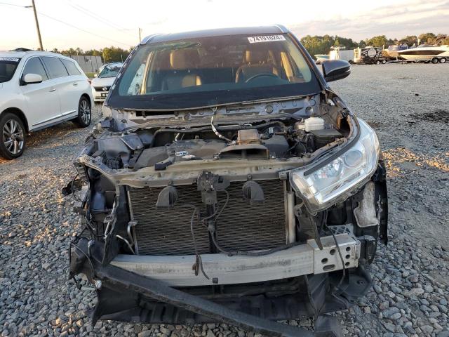 Photo 5 from auction – 2019 TOYOTA HIGHLANDER with VIN 5TDKZRFH5KS303629