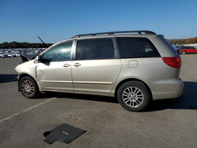 Photo 2 from auction – 2010 TOYOTA SIENNA XLE with VIN 5TDYK4CC2AS302978