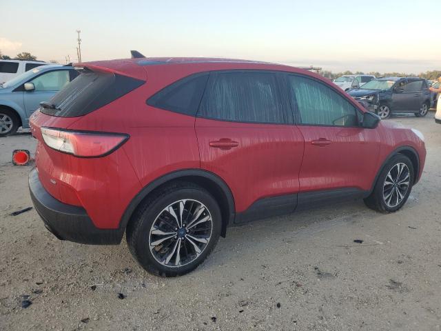 Photo 3 from auction – 2022 FORD ESCAPE SE with VIN 1FMCU0BZ5NUB08168
