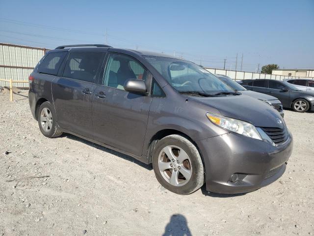Photo 4 from auction – 2012 TOYOTA SIENNA LE with VIN 5TDKK3DC7CS222402