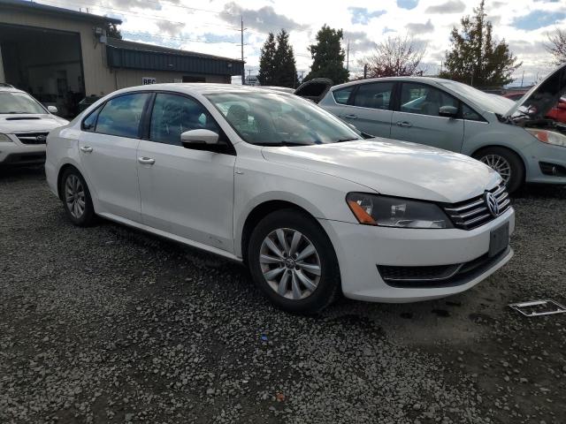 Photo 4 from auction – 2014 VOLKSWAGEN PASSAT S with VIN 1VWAP7A32EC021498