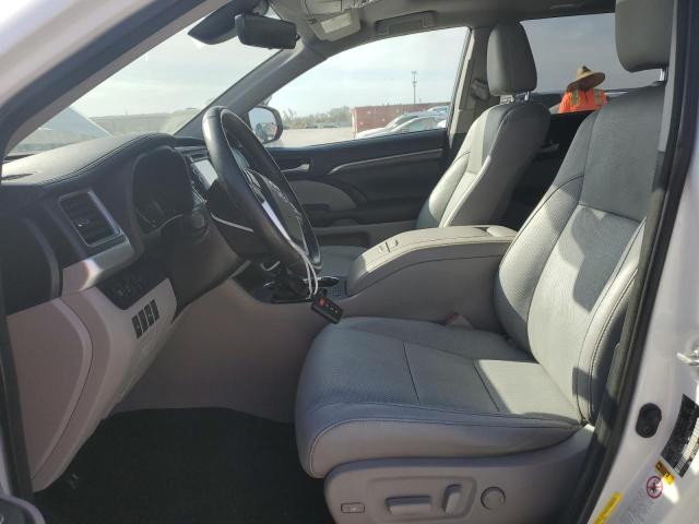 Photo 7 from auction – 2017 TOYOTA HIGHLANDER with VIN 5TDYZRFH2HS230786