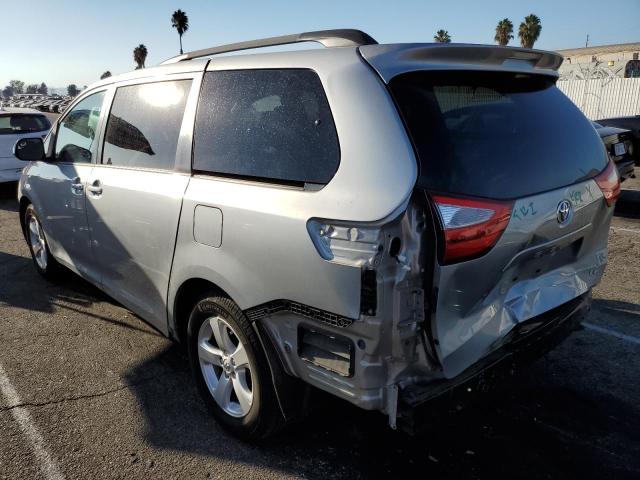 Photo 2 from auction – 2015 TOYOTA SIENNA LE with VIN 5TDKK3DC5FS671257