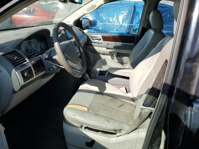 Photo 7 from auction – 2010 CHRYSLER TOWN & COU with VIN 2A4RR5DX5AR201105
