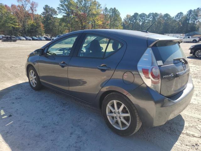Photo 2 from auction – 2014 TOYOTA PRIUS C with VIN JTDKDTB32E1077279