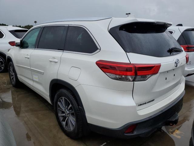 Photo 2 from auction – 2017 TOYOTA HIGHLANDER with VIN 5TDJZRFH1HS515285