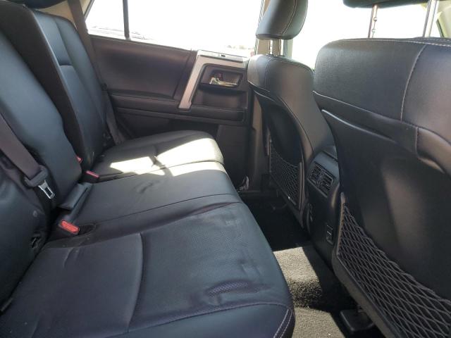 Photo 11 from auction – 2017 TOYOTA 4RUNNER SR with VIN JTEBU5JR6H5479705