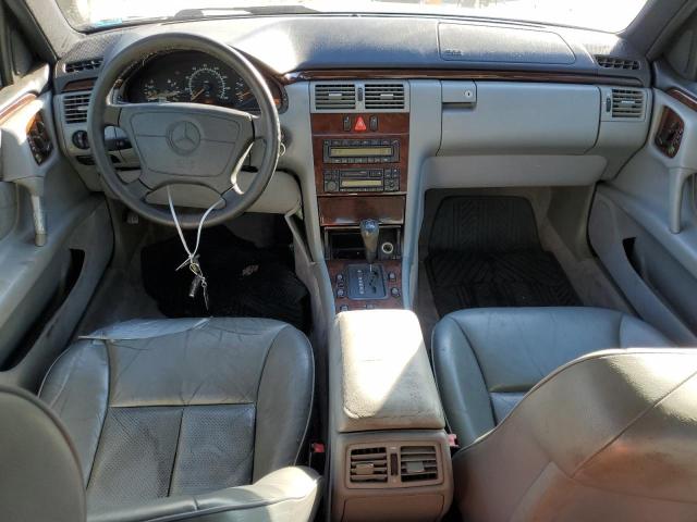 Photo 8 from auction – 1996 MERCEDES-BENZ E 320 with VIN WDBJF55F9TJ005448