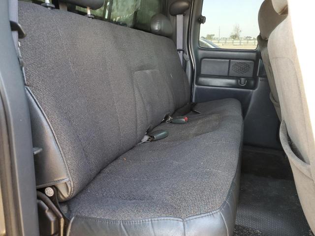 Photo 6 from auction – 2001 CHEVROLET SILVERADO with VIN 2GCEC19W611142028