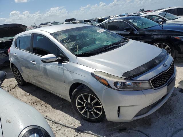 Photo 4 from auction – 2017 KIA FORTE LX with VIN KNAFK5A80H5676949