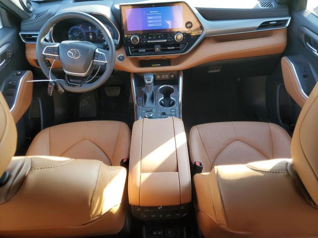 Photo 8 from auction – 2023 TOYOTA HIGHLANDER with VIN 5TDKDRBH3PS041654