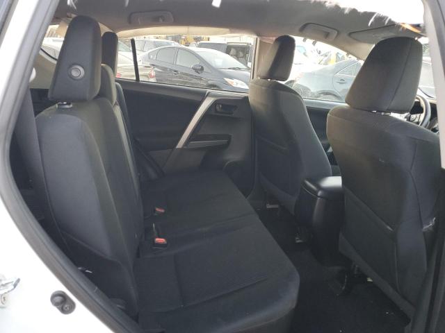 Photo 11 from auction – 2017 TOYOTA RAV4 LE with VIN 2T3BFREV4HW615206