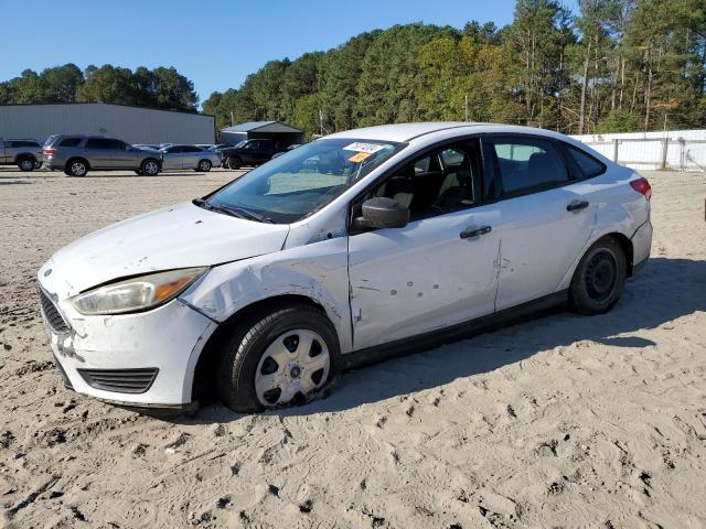FORD FOCUS S 2016 with VIN 1FADP3E2XGL393920 - Photo from auction