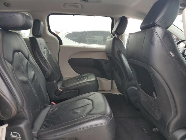 Photo 11 from auction – 2018 CHRYSLER PACIFICA T with VIN 2C4RC1BG3JR144311