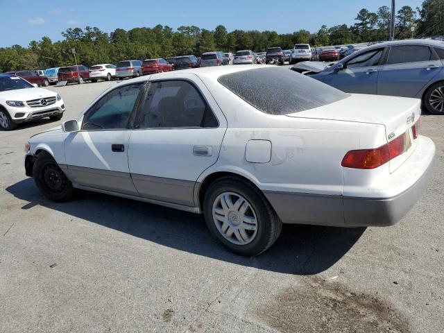 Photo 2 from auction – 2000 TOYOTA CAMRY CE with VIN 4T1BG22K0YU969991