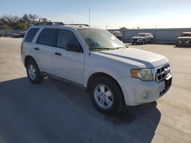 Photo 4 from auction – 2011 FORD ESCAPE XLT with VIN 1FMCU0D71BKB37265