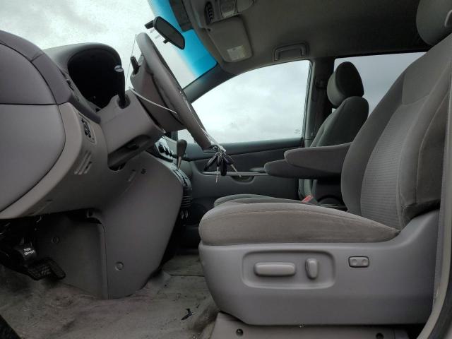 Photo 7 from auction – 2006 TOYOTA SIENNA LE with VIN 5TDBA23C16S055358