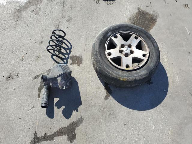 Photo 13 from auction – 2005 FORD ESCAPE XLT with VIN 1FMCU03135KA96011