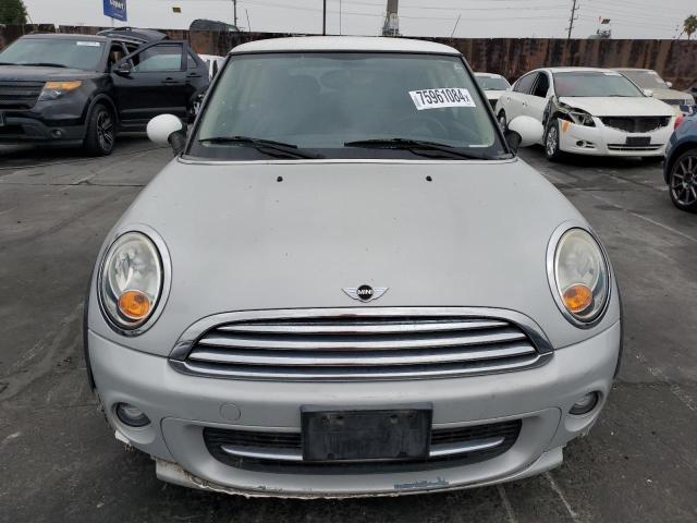 Photo 5 from auction – 2011 MINI COOPER with VIN WMWSU3C59BT096411