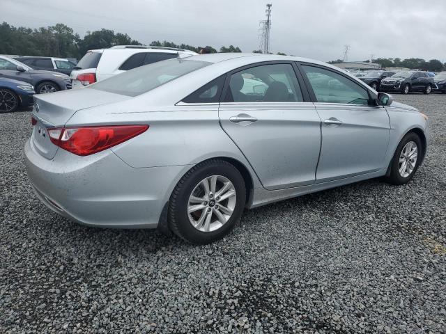 Photo 3 from auction – 2013 HYUNDAI SONATA GLS with VIN 5NPEB4AC4DH739087