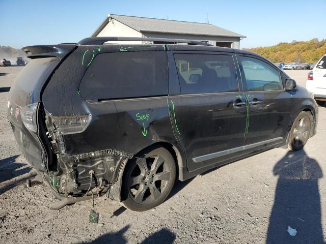 Photo 3 from auction – 2017 TOYOTA SIENNA SE with VIN 5TDXZ3DC1HS841196