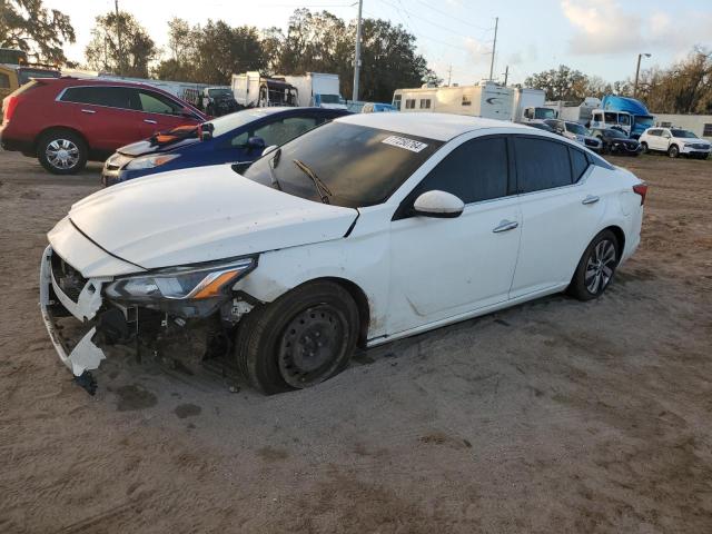 NISSAN ALTIMA S 2019 with VIN 1N4BL4BV9KC156108 - Photo from auction