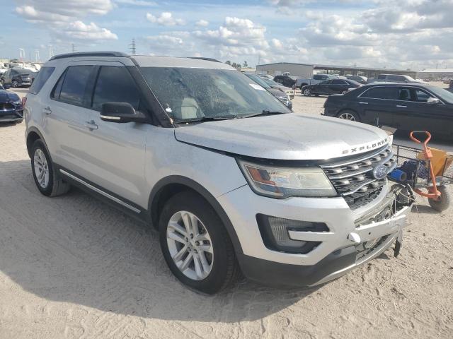 Zdjęcie 4 z aukcji – 2017 FORD EXPLORER X z VIN 1FM5K7D84HGA57471