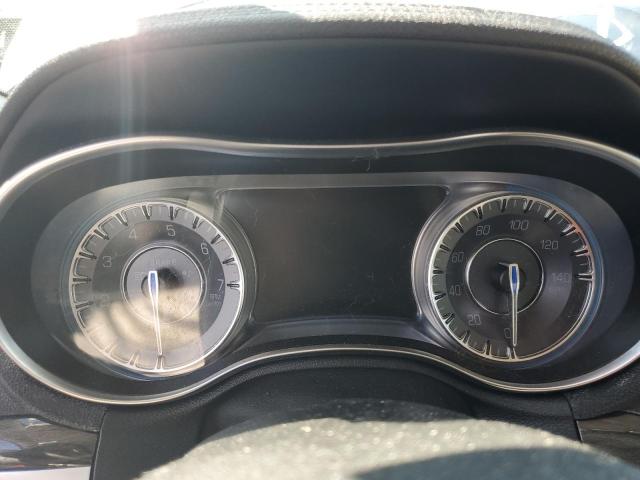 Photo 9 from auction – 2019 CHRYSLER 300 TOURIN with VIN 2C3CCAAG9KH568837
