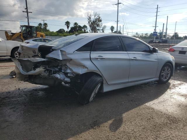 Photo 3 from auction – 2014 HYUNDAI SONATA GLS with VIN 5NPEB4AC3EH908730