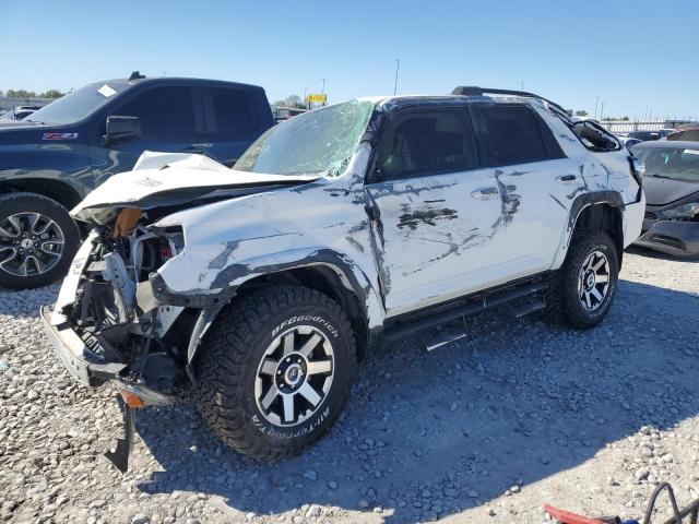TOYOTA 4RUNNER SR 2020 with VIN JTEBU5JR3L5800091 - Photo from auction