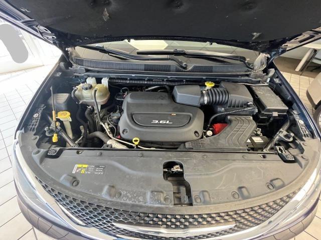 Photo 7 from auction – 2017 CHRYSLER PACIFICA T with VIN 2C4RC1BG4HR634556