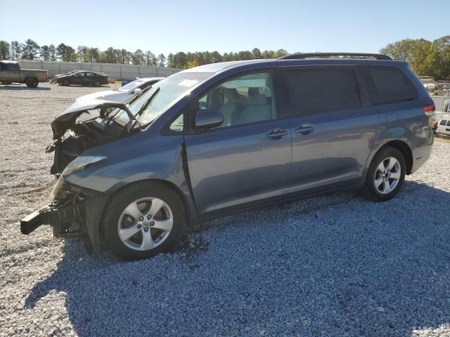 TOYOTA SIENNA LE 2014 with VIN 5TDKK3DC4ES463580 - Photo from auction