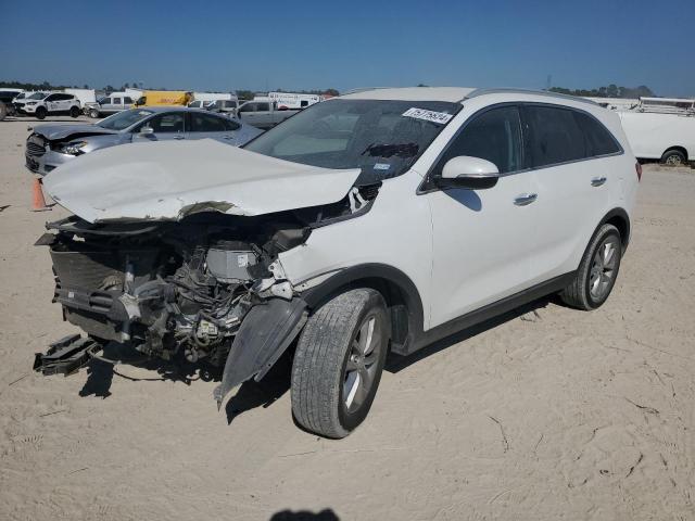 KIA SORENTO LX 2016 with VIN 5XYPG4A31GG077331 - Photo from auction