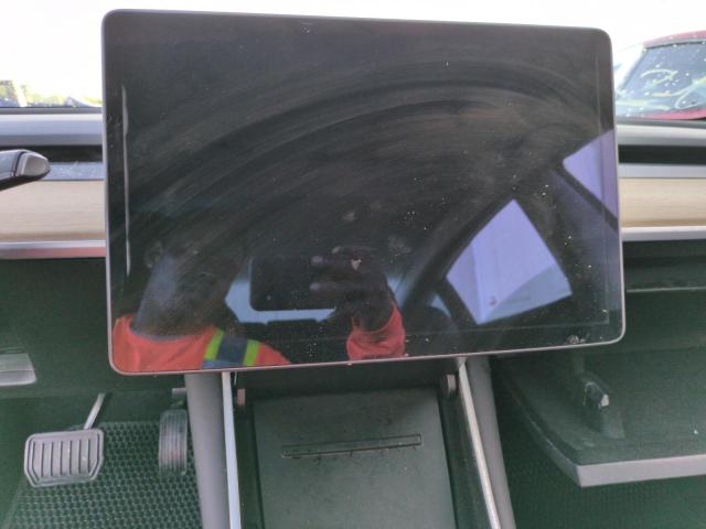 Photo 9 from auction – 2019 TESLA MODEL 3 with VIN 5YJ3E1EA3KF411998