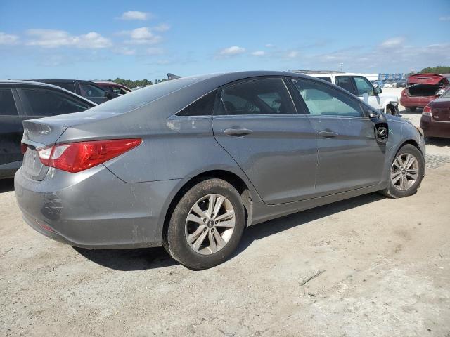 Photo 3 from auction – 2013 HYUNDAI SONATA GLS with VIN 5NPEB4AC3DH646691