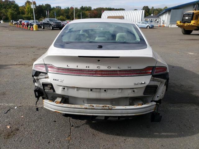 Снимка 6 от търг – 2016 LINCOLN MKZ с VIN 3LN6L2J98GR620238