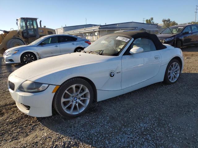BMW Z4 3.0 2008 with VIN 4USBU33598LW74447 - Photo from auction