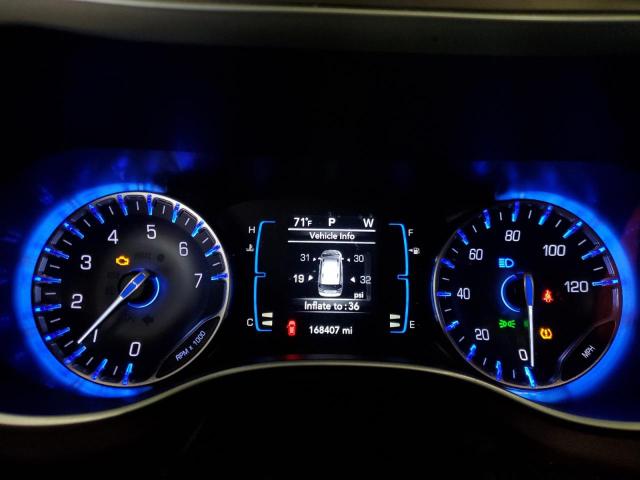 Photo 9 from auction – 2017 CHRYSLER PACIFICA T with VIN 2C4RC1DGXHR507825