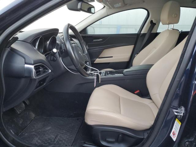 Photo 7 from auction – 2018 JAGUAR XE with VIN SAJAR4FX7JCP34268